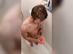 SimpleNolan in the shower