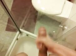 Me 25 years old teen cums huge in the shower - 07-31-25