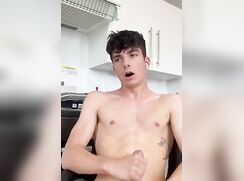 19yo wanks in kitchen