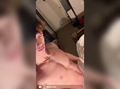 cute college chating to girl jerks off