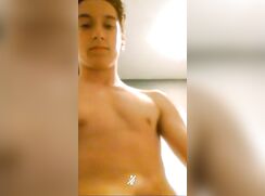 cit curly guy skipe  chat to girl jo