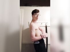baited boy nerd jerks off and flexes muscles