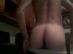 a slim fit twink shows off his ass and flexes his muscles from dfans.co/hometwinks