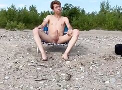 l pumps out a hot load at the beach - 08-12-25