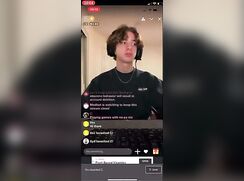 Chico lindo muestra en live