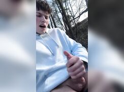 cumming loud outside