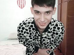 Daring Boyxx solo nude cam porn