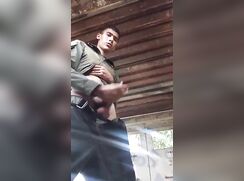 Jerking & Cumming iņ an Old Garage 210