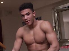 Hot Beautiful man porn tube