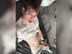 Sexy boy Twink Cum Solo Bed