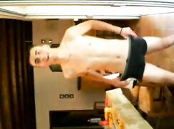 Amateur wedcam: Drunk English boy