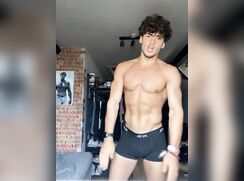 cute gorgeous body flexing underweare show ,no nude