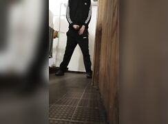 Quick cum in dormitory loundry room - 08-26-25