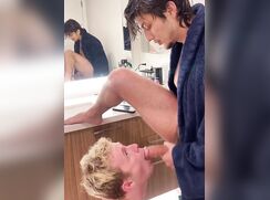 Blond Twink Bathroom Facefuck Deepthroat porn