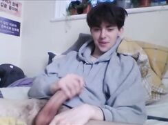 Twink with a big boner cums