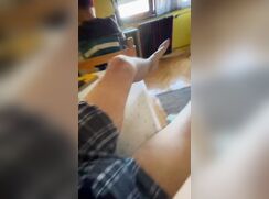 Guy cum on cam behind friend’s back solo porn