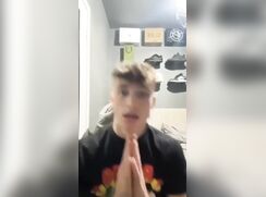 Str8 bait submissive cums and fingers himself