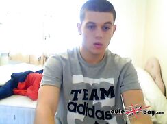 Cute brit boy Wanking and cuming for his fans