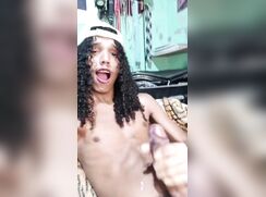 O novinho Aryann_Angell2 gozando muito