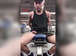 Uncut Jock Gym Handsfree Cum porn