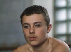 Nude showerscenes in mainstream movies