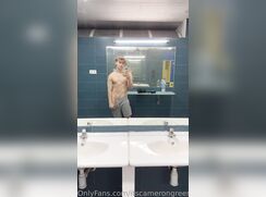 cute tiktoker cameron green showing his cock