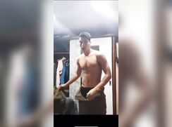 Israeli soldier ready for action