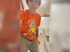 Mikey Barone Jerk Off & Cumming