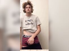 SWISS TEEN  SHOW HIS BIG  COCK