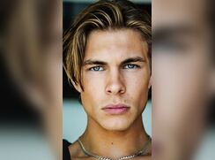 cute fit blonde fashion model sean exposing himself to fans clip