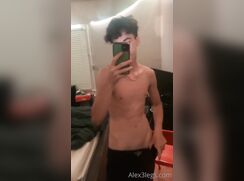 cute big cock 3legs hot wanking off