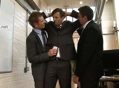 Movies - CMNM - The new guy on the account - PT1