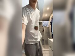 Hottie on Snapchat shows off