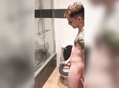 Pissing twink fetish