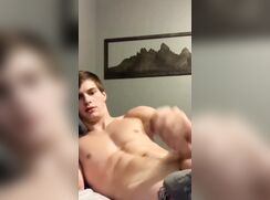 Hot hung twink - 09-26-25