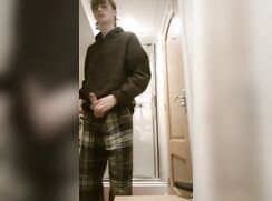 Cute teen shows ass