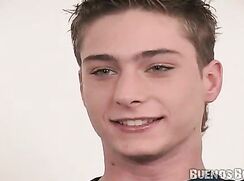 cutie Maximo jerks off