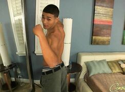 Sexy Thomas.......,,.