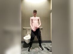 cute fanstly jerking off clip