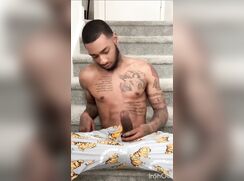 I want a date with him