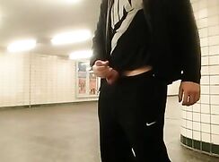 Berlin subway station - 10-16-25