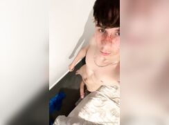 cute  big cock olie wanking clip