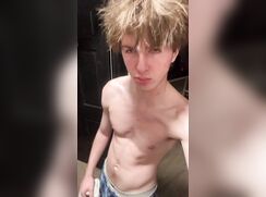 Dude with hot bod plus sextape