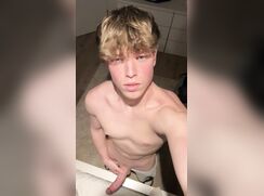 cute thereallevi twink jerking off