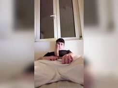 0I3jf997h5wadseqganxn_Source