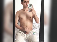 deit19 0I1w6tcy4b7pxw6n74lch_Source