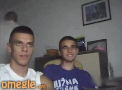 cam porn Bosnian friends masturbate into the same glass