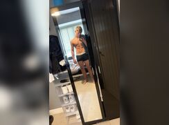 cute fit riley boothy  shower bate