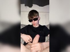 cute tom big cock bate