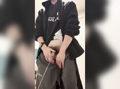 20 yo chinese boy peeing